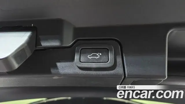 Land Rover Range Rover Evoque 2019 — Şəkil 23/35