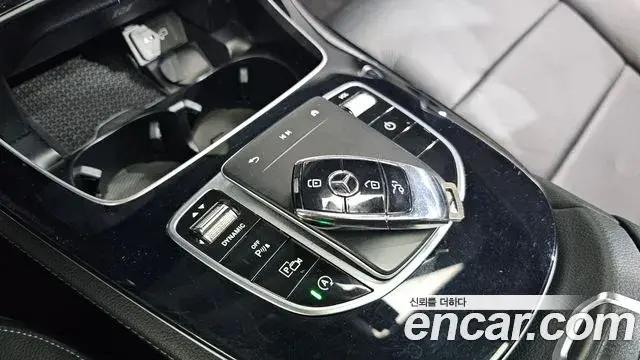 Mercedes-Benz E-Class 2020 — Фото 17/20