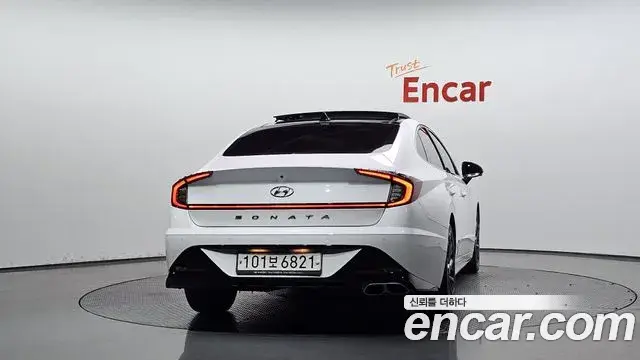 Hyundai Sonata 2019 — Фото 4/20