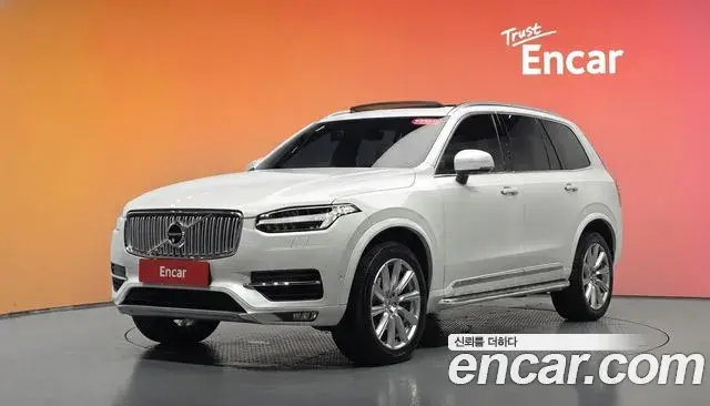 Volvo XC90 2018 — Фото 1/20