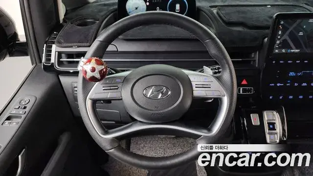 Hyundai Staria 2023 — Фото 14/20