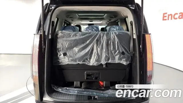 Hyundai Staria 2023 — Фото 20/20