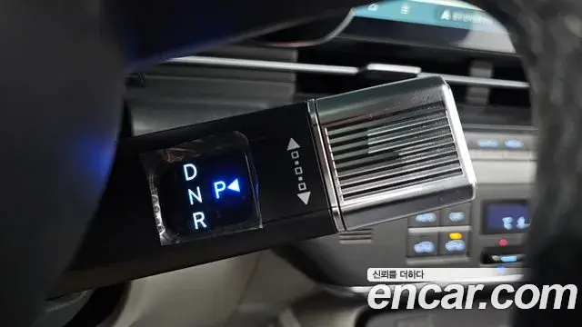 Hyundai Kona 2023 — Фото 9/20