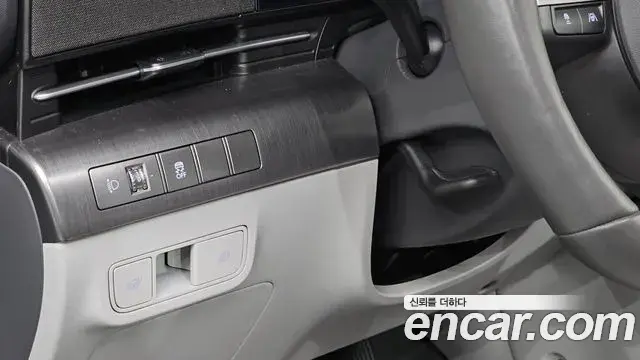 Hyundai Kona 2023 — Фото 16/20
