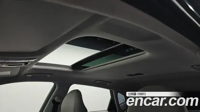 Hyundai Kona 2023 — Фото 19/20