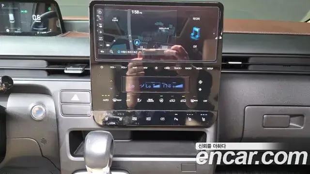 Hyundai Staria 2024 — Фото 13/20