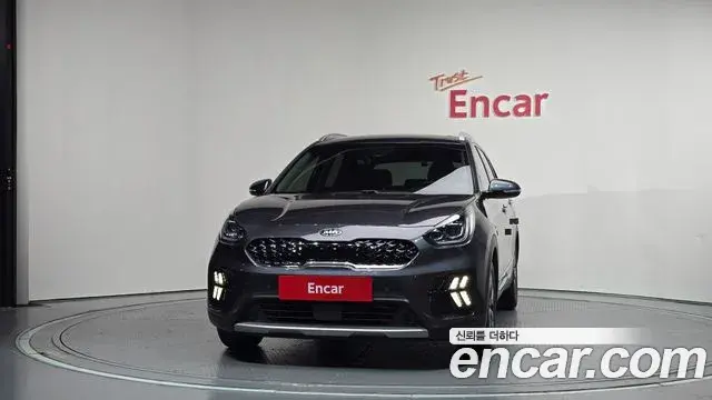 Kia Niro 2019 — Фото 3/20