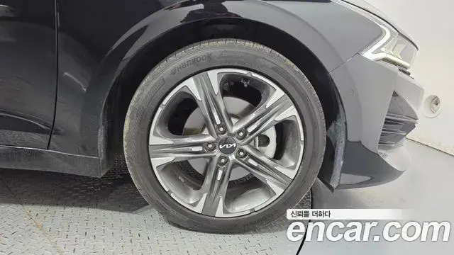 Kia K5 2023 — Şəkil 4/34