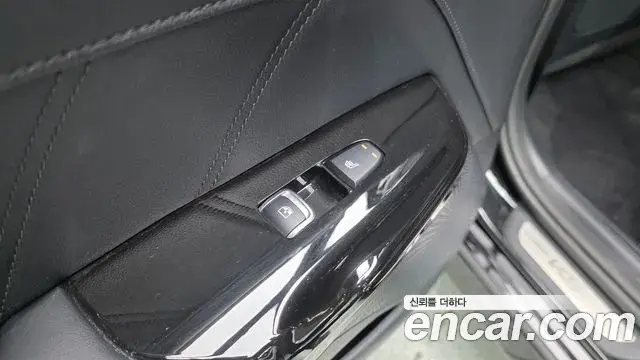 Kia K5 2023 — Şəkil 7/34