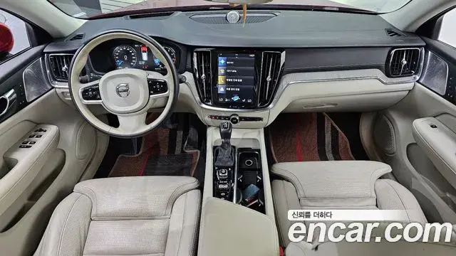 Volvo V60 Cross Country 2019 — Şəkil 24/31