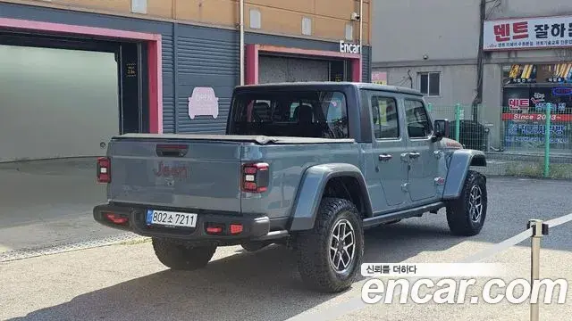 Jeep Gladiator 2025 — Фото 2/20