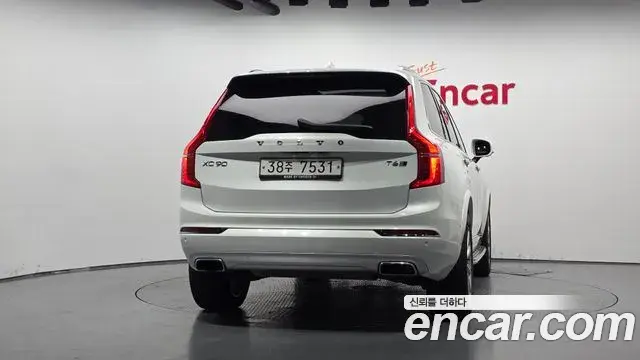 Volvo XC90 2019 — Фото 4/20