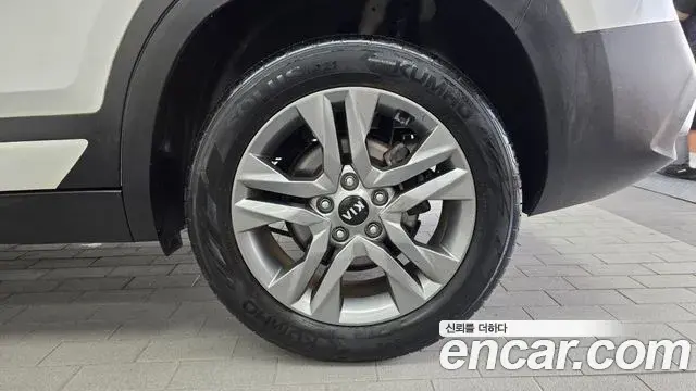 Kia Seltos 2021 — ფოტო 30/30