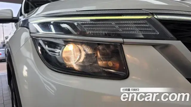 Kia Seltos 2021 — ფოტო 12/30