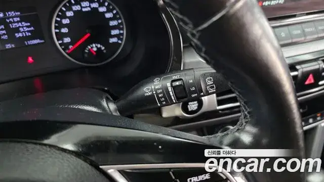 Kia Seltos 2021 — ფოტო 18/30