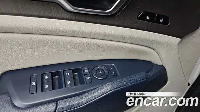 Kia Sportage 2025 — Фото 12/20