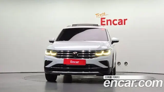Volkswagen Tiguan 2023 — ფოტო 10/20