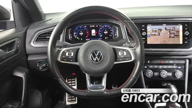 Volkswagen T-Roc 2021 — Фото 13/20