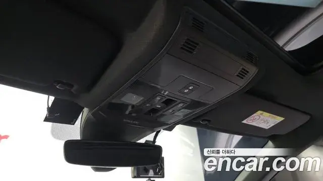 Volkswagen T-Roc 2021 — Photo 14/32