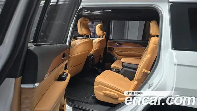 Jeep Grand Cherokee 2021 — Фото 12/20