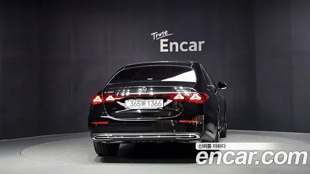Mercedes-Benz E-Class 2026 — Фото 4/20