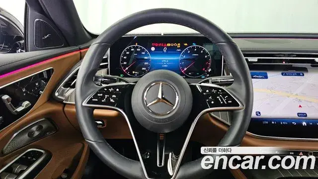 Mercedes-Benz E-Class 2026 — Фото 13/20