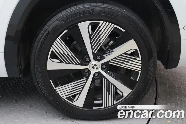 Renault Samsung Grand Koleos 2024 — Фото 18/20