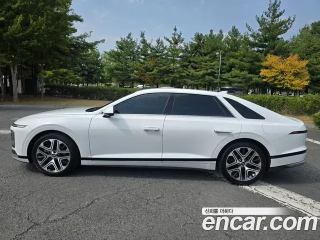 Hyundai Grandeur 2023 — Фото 2/20