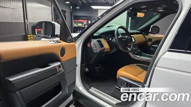 Land Rover Range Rover Sport 2019 — Фото 10/20