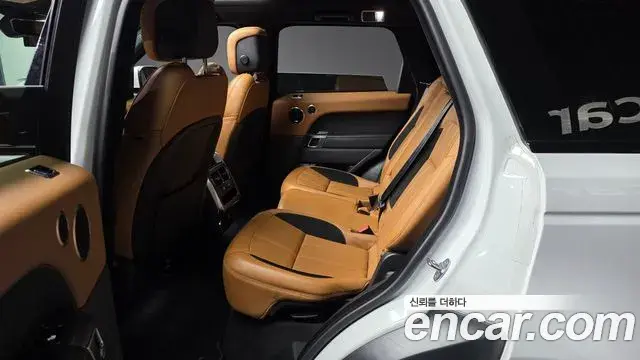 Land Rover Range Rover Sport 2019 — ფოტო 1/36