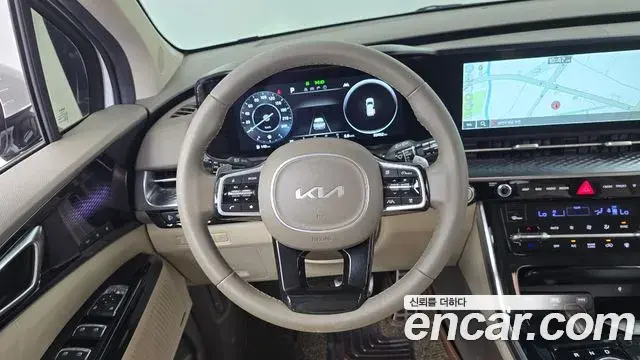 Kia Carnival 2022 — Фото 13/20