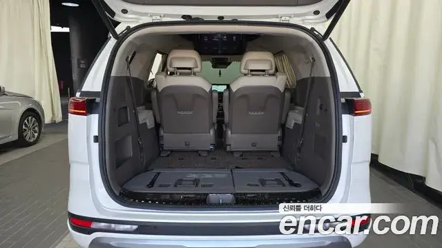 Kia Carnival 2022 — Фото 17/20