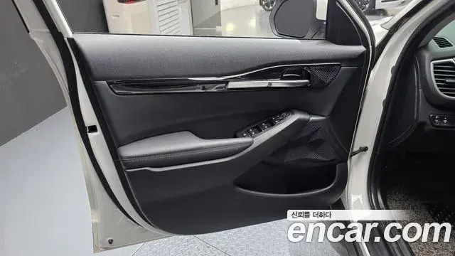 Kia Seltos 2022 — ფოტო 33/33