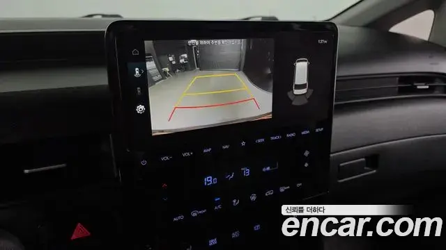 Hyundai Staria 2023 — Фото 16/20