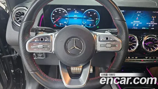 Mercedes-Benz GLB-Class 2023 — Фото 7/20