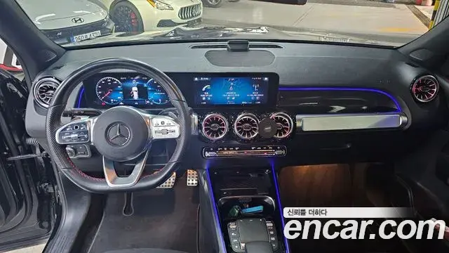 Mercedes-Benz GLB-Class 2023 — Фото 19/20