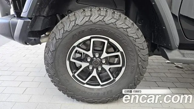 Jeep Wrangler 2025 — Фото 5/20