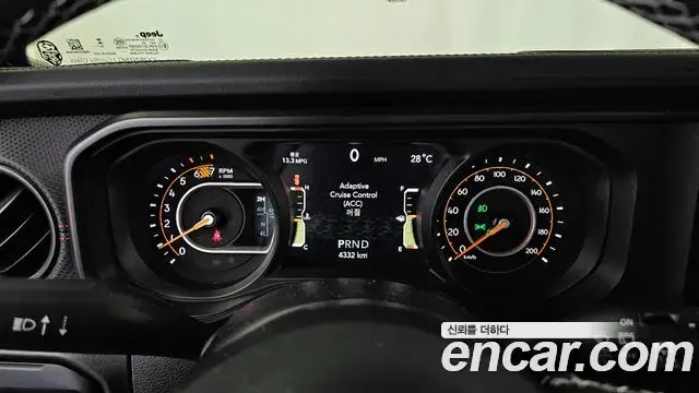 Jeep Wrangler 2025 — Фото 8/20