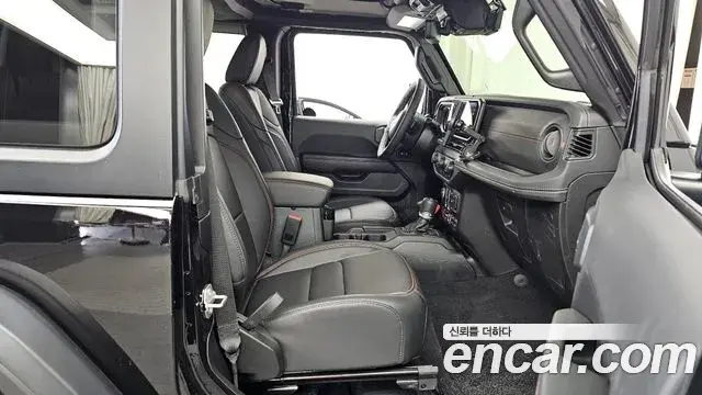 Jeep Wrangler 2025 — Фото 11/20