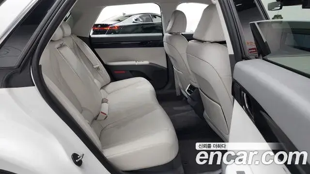 Hyundai Grandeur 2023 — Фото 11/20