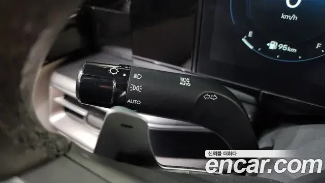 Hyundai Grandeur 2023 — Фото 15/20