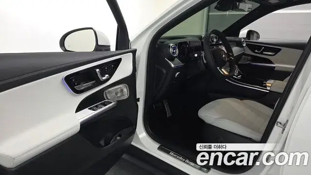 Mercedes-Benz GLC-Class 2026 — Фото 10/20