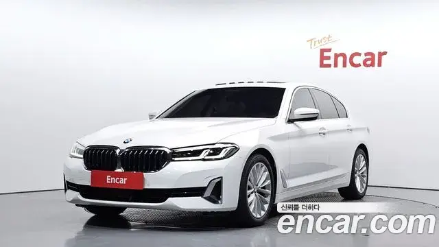 BMW 5 Series 2022 — Фото 1/20