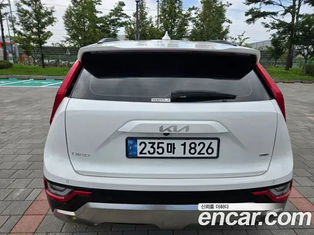 Kia Niro 2024 — Фото 3/20