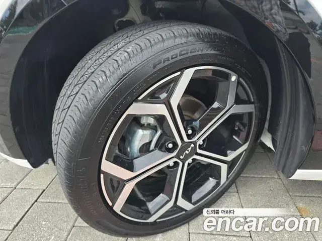 Kia Niro 2024 — Фото 4/20