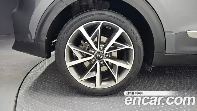 Kia Niro 2020 — Фото 5/20