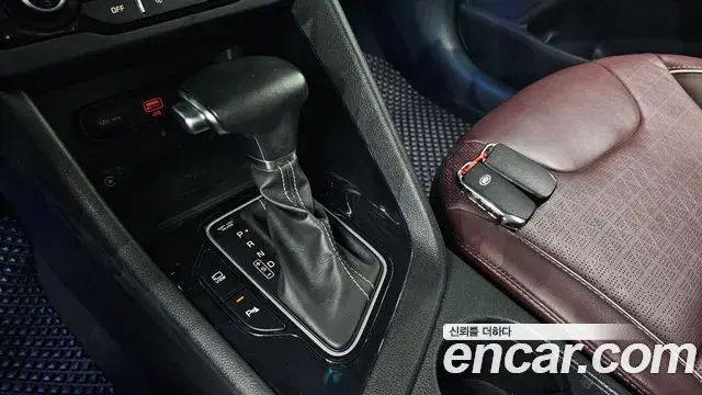 Kia Niro 2020 — Фото 9/20