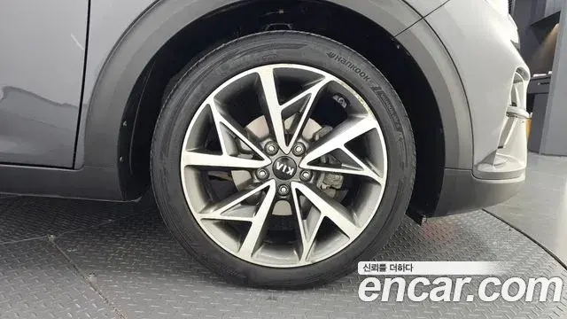 Kia Niro 2020 — Şəkil 20/31