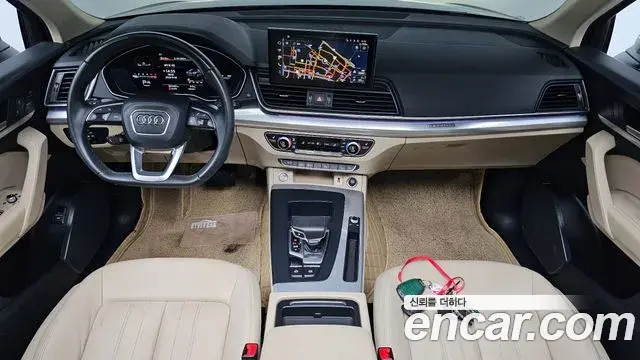 Audi Q5 2022 — Фото 7/20