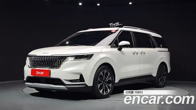 Kia Carnival 2022 — Фото 1/20